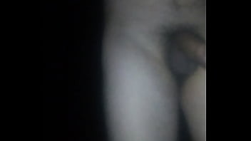 Desnudandose En El Parque thumbnail