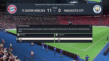 Novinho dotado comendo com vontade