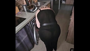 Je crois qu on voit mon string