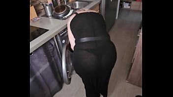 Je crois qu on voit mon string