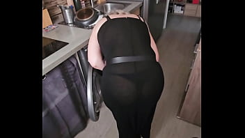 Je crois qu on voit mon string