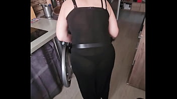 Je crois qu on voit mon string