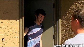 Naked Men Drake Mitchell Is A Physical Therapist With Roaming Arms thumbnail