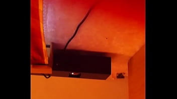 Brunette aime la bite