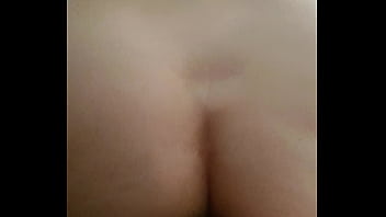 Me vecino me llevo a su cama