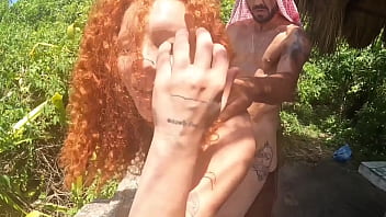 Elas sairam pra dar só não contavam encontrar com atores porno sheik de floripa fudendo na trilha