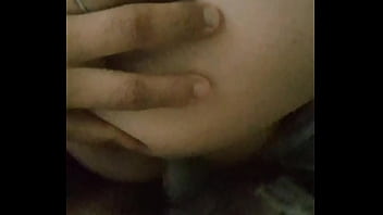 Se quedó quieta y me la comí bien sabrosa está buena ella