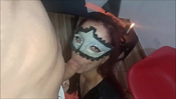 Fudendo novinha na sala da loja de terror Fudendo novinha na sala da loja de terror