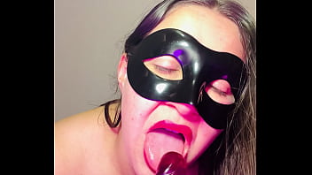 Madrastra puta mexicana en usa es una latina infiel se masturba y se graba para los amigos de su hijastro full on sheer xred