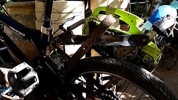 Wide open throttle chainsaw bike Wide open throttle chainsaw bike