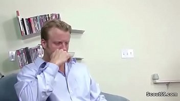 Female casting agent milf fickt bewerber beim casting