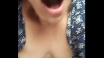 Me toco en las escaleras de mi piso hasta acabar casi me descubren