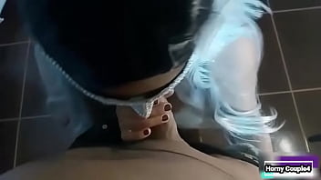 La tienes muy rica dejame probarla