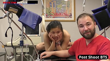 Slutty smuggler fucks for freedom raya nguyen