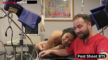 Slutty smuggler fucks for freedom raya nguyen