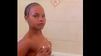 Vem tomar banho comigo