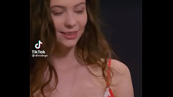 Alguien sabe el nombre de la actriz