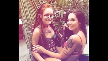 Junto dessa ruivinha safada