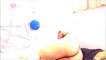 Ginger paris fucks blue popsicle pussy play