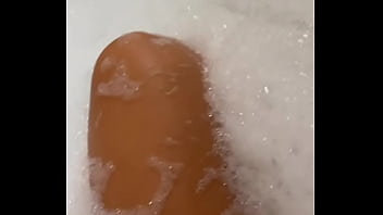 Un petit bain pour commencer la journée Un petit bain pour commencer la journée