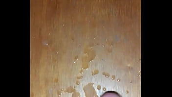 Batendo Uma Até Gozar thumbnail