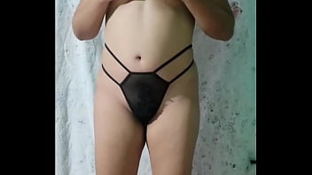 Quiero una rica verga para que penetre mi culito muy duro y me chupe todo el culito