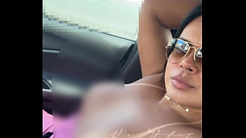 Nossa amor hoje esta tão quente que tive que pedir para uber aumentar mais o ar para ver se apagava meu fogo videozinho no vip