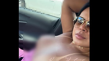 Nossa amor hoje esta tão quente que tive que pedir para uber aumentar mais o ar para ver se apagava meu fogo videozinho no vip