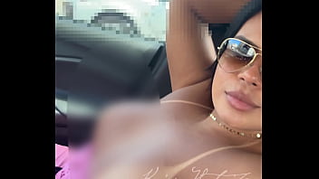 Nossa amor hoje esta tão quente que tive que pedir para uber aumentar mais o ar para ver se apagava meu fogo videozinho no vip