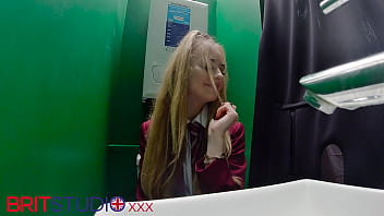 Teen student sucks cock