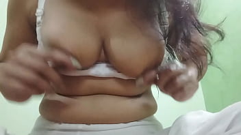 Masturbating in absence of boyfriend