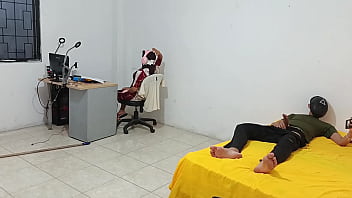 Step sister sitting while i masturbate for her