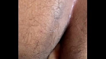 Ella disfrutando del culo peludo