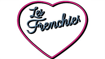 Analeya et trixy vraies coquines se partagent une bite d'étalon