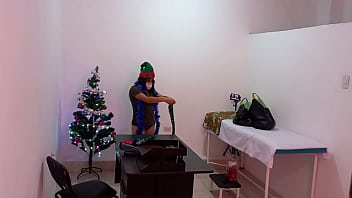 The nurse is caught in the hospital decorating the doctor's office and getting super sexy and hot