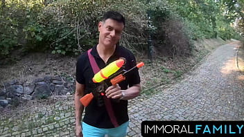 Johnny nitro & porno dan spray & fuck czech babe alexis crystal