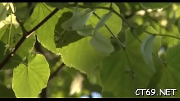 It's so obvious that our hot lady desires to make out so much