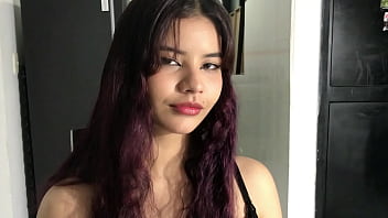 La cutie con curvas comparte mi cama