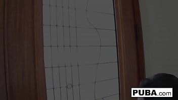 Hot babe bangs her sexy friend