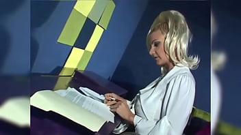 Bossy busty blonde brittany andrews finger fucks her sweet needy pussy