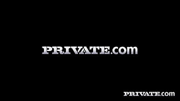 The debut of vanna bardot