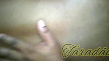 Preta do rabo manhoso gozando no rabo