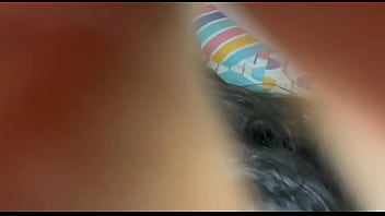 Gran culo de una hermosa latina es follada por una enorme polla negra