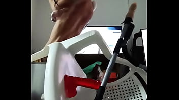 Shemale I Sexet Lingeri Sidder Pa En Dildo Og Bliver Meget Ophidset thumbnail