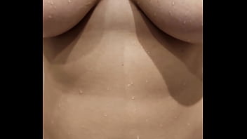 Seductive wife’s close shave tease & pussy reveal