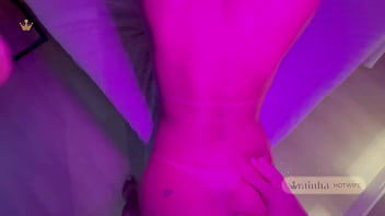 Hoje meu corno teve ganhou minha boca minha bunda e o prazer de gozar nos meus pés