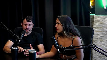 Tiveram curiosidades com a putaria saíram para as baladas o viado queria dar para o marido e descobriram a cura gay casal kaliente watch sheer red