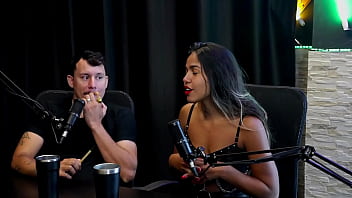 Tiveram curiosidades com a putaria saíram para as baladas o viado queria dar para o marido e descobriram a cura gay casal kaliente watch sheer red