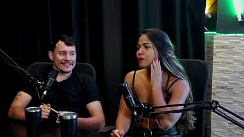 Tiveram curiosidades com a putaria saíram para as baladas o viado queria dar para o marido e descobriram a cura gay casal kaliente watch sheer red