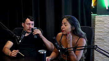 Tiveram curiosidades com a putaria saíram para as baladas o viado queria dar para o marido e descobriram a cura gay casal kaliente watch sheer red